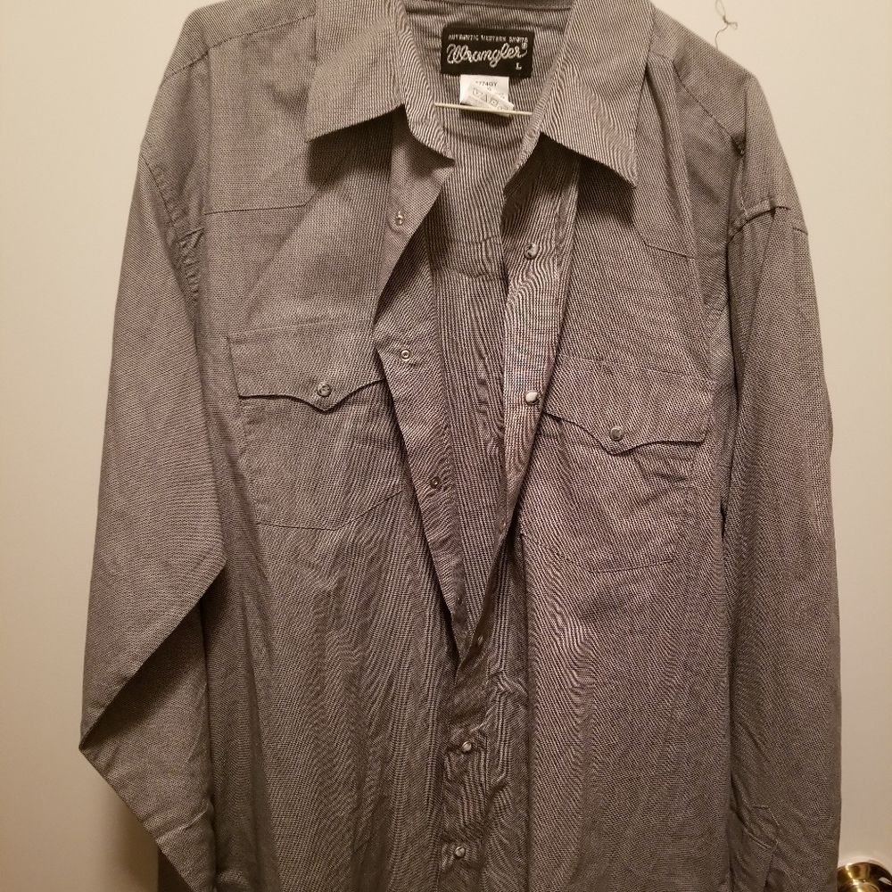 Wrangler dress shirt NWOT